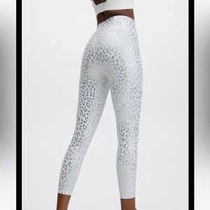 NWOT Define Powerhold 7/8 Leggings Size XS